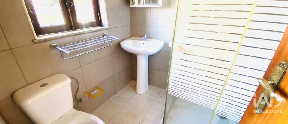 House T1 in Romarigães of 176 m²