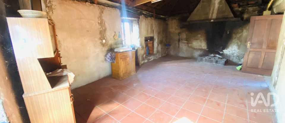 House T1 in Romarigães of 176 m²