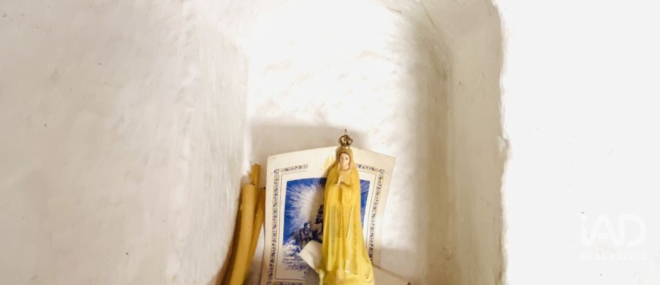 House T1 in Romarigães of 176 m²