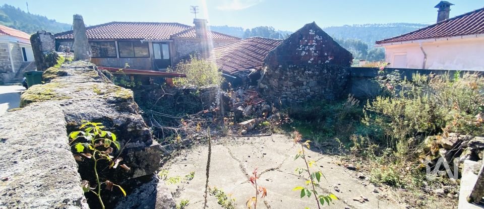 House T1 in Romarigães of 176 m²