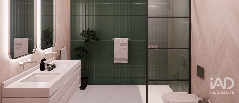 Single story home T5 in Vimeiro of 370 m²