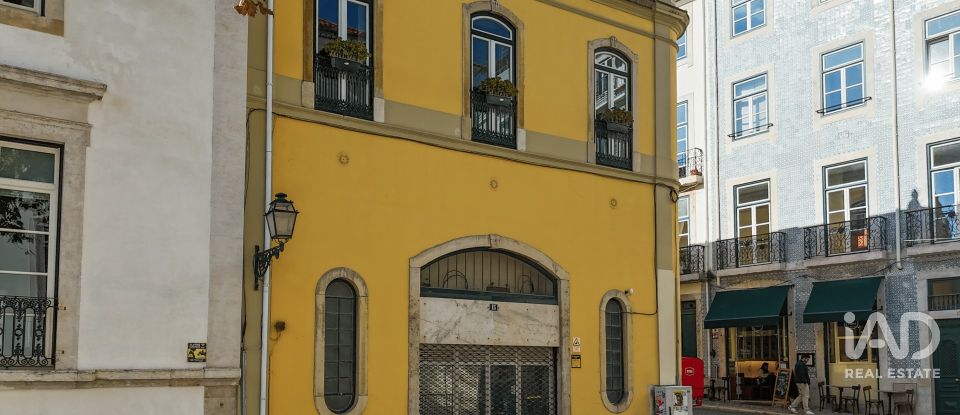 Block of flats in Santa Maria Maior of 933 m²