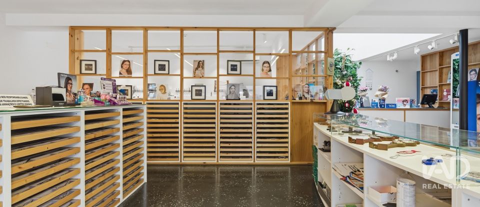 Block of flats in Santa Maria Maior of 933 m²