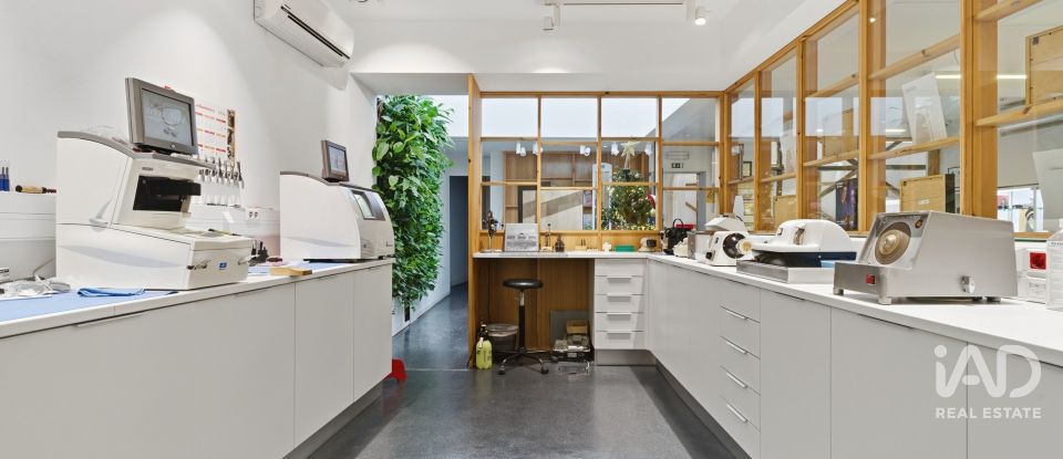 Block of flats in Santa Maria Maior of 933 m²