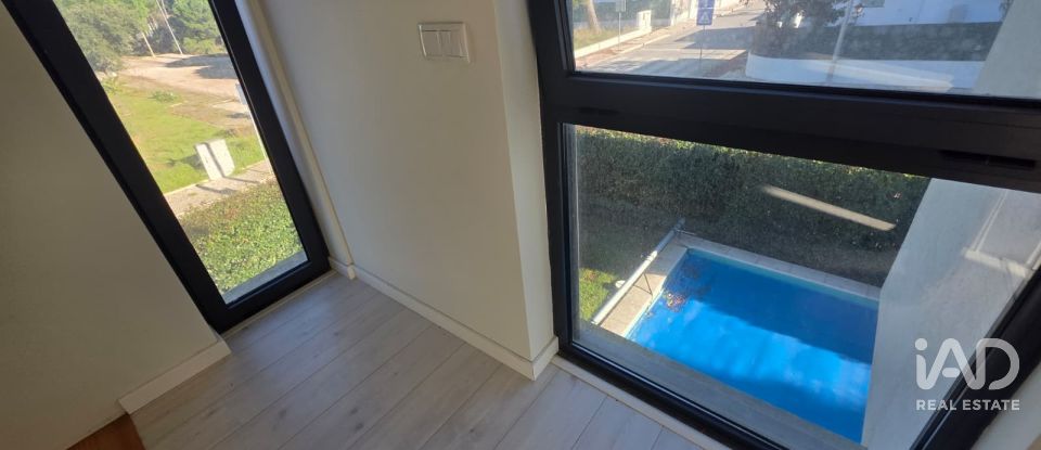 Moradia T3 em Sesimbra (Castelo) de 169 m²