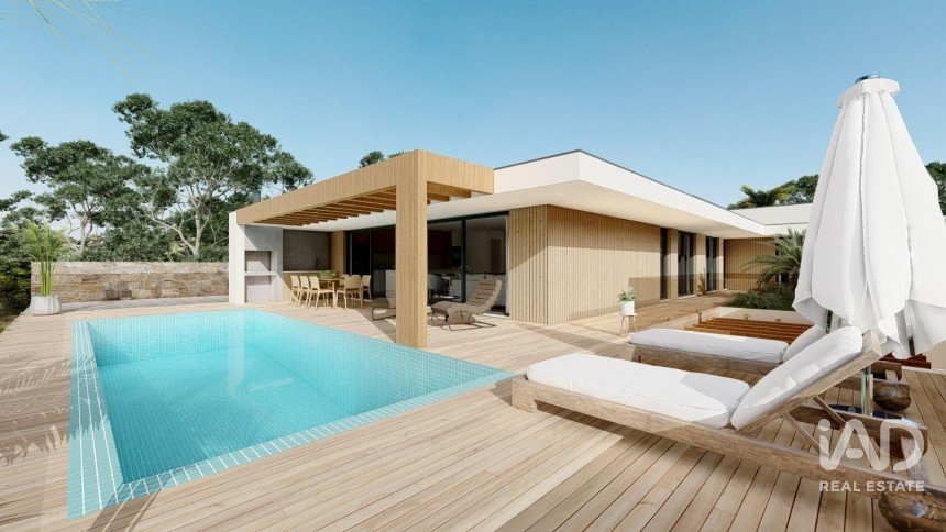 Maison de plain-pied T5 à Castelo do Neiva de 299 m²