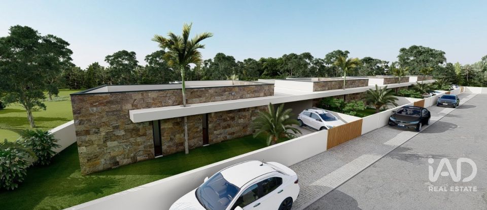 Maison de plain-pied T5 à Castelo do Neiva de 299 m²
