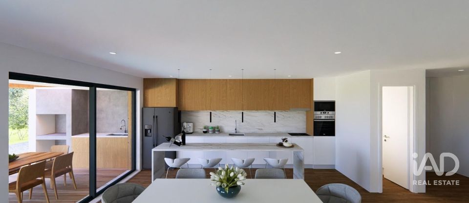 Maison de plain-pied T5 à Castelo do Neiva de 299 m²