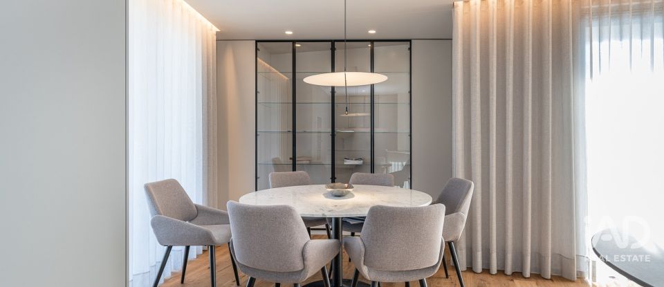 Apartamento T2 em São Félix da Marinha de 89 m²