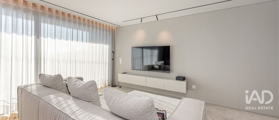 Apartamento T2 em São Félix da Marinha de 89 m²