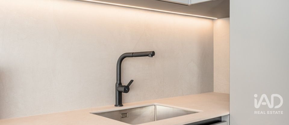 Apartamento T2 em São Félix da Marinha de 89 m²