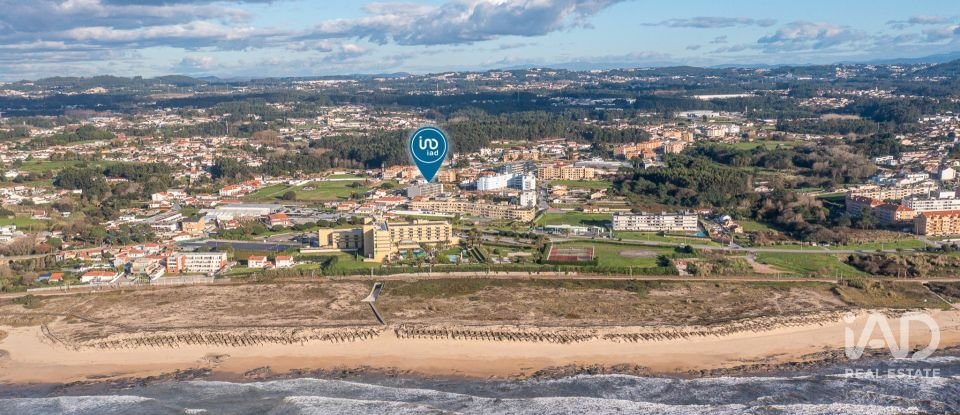 Apartamento T2 em São Félix da Marinha de 89 m²