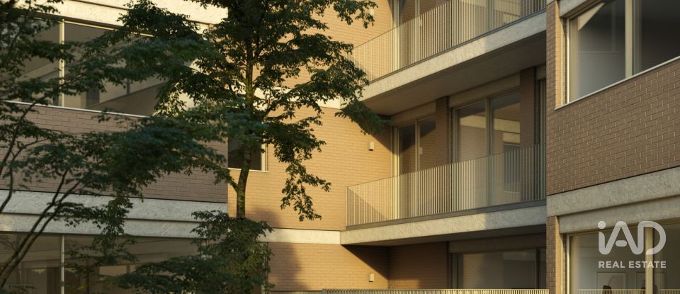 Apartamento T2 em São Félix da Marinha de 89 m²