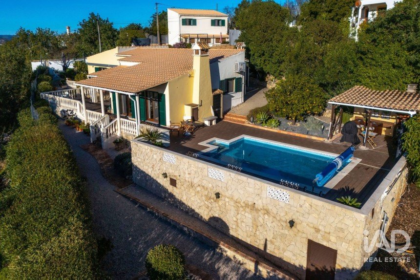 Moradia T4 em Loulé (São Clemente) de 215 m²