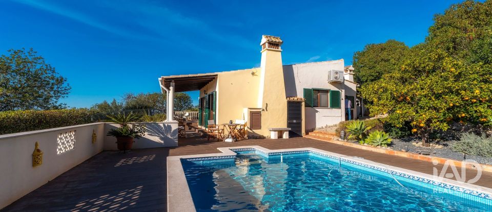 Moradia T4 em Loulé (São Clemente) de 215 m²