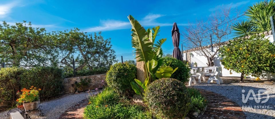 Moradia T4 em Loulé (São Clemente) de 215 m²