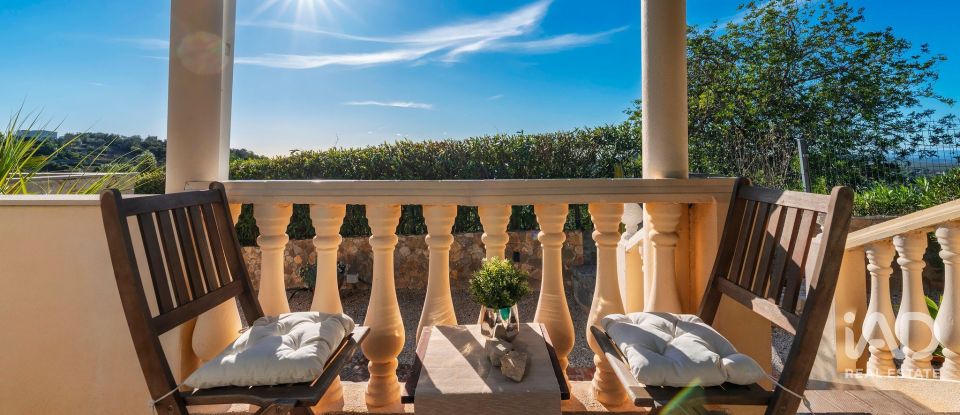 Moradia T4 em Loulé (São Clemente) de 215 m²