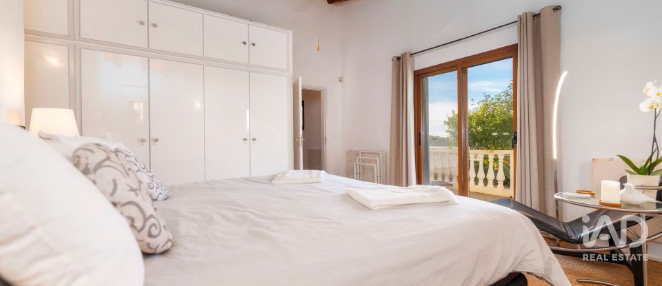 Moradia T4 em Loulé (São Clemente) de 215 m²