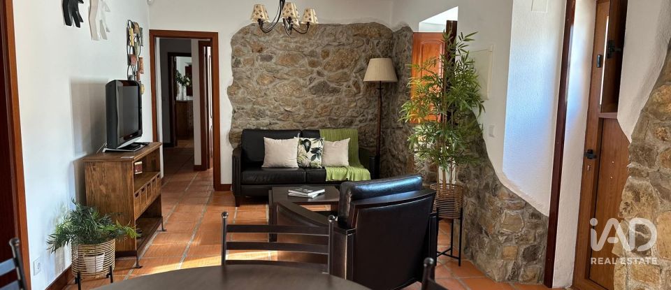 Maison de plain-pied T4 à Ossela de 384 m²