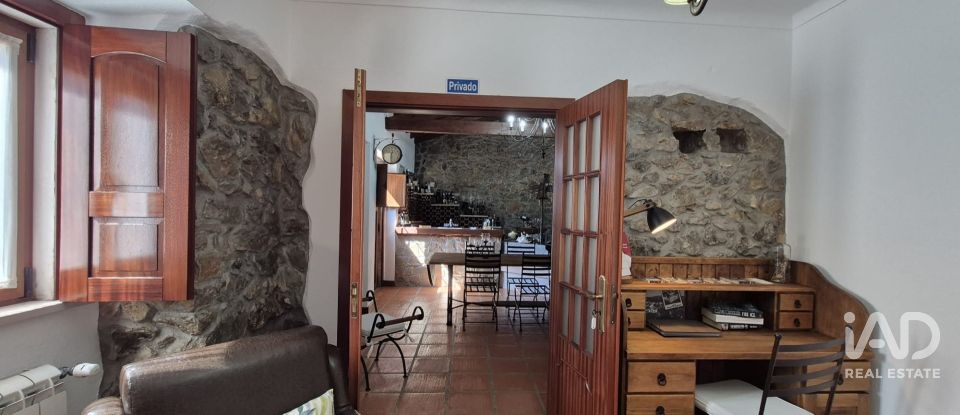 Maison de plain-pied T4 à Ossela de 384 m²