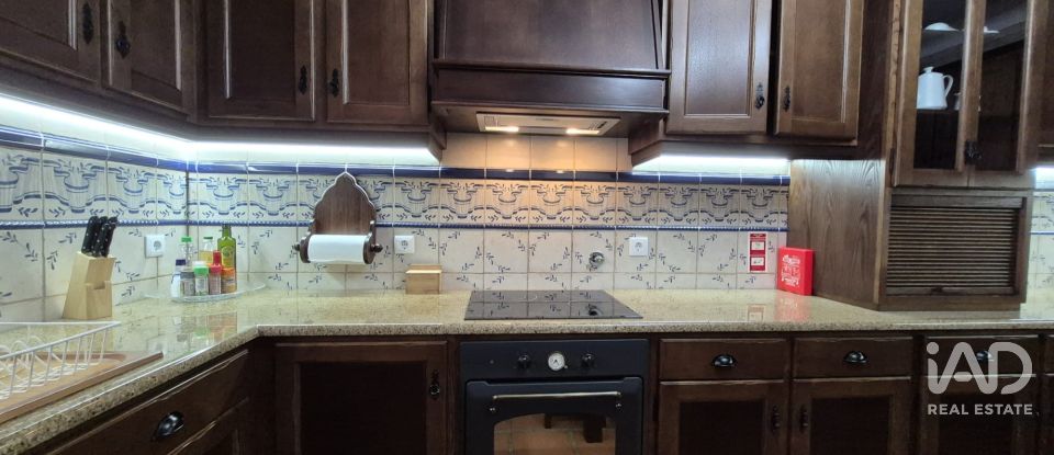 Maison de plain-pied T4 à Ossela de 384 m²