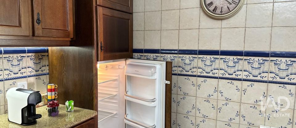 Maison de plain-pied T4 à Ossela de 384 m²