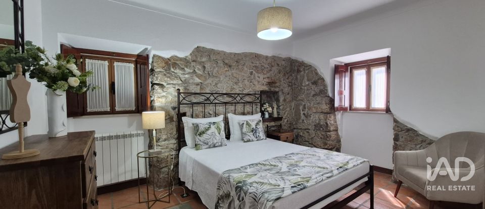 Maison de plain-pied T4 à Ossela de 384 m²