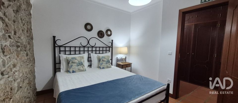 Maison de plain-pied T4 à Ossela de 384 m²