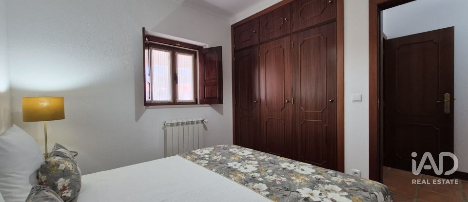 Maison de plain-pied T4 à Ossela de 384 m²