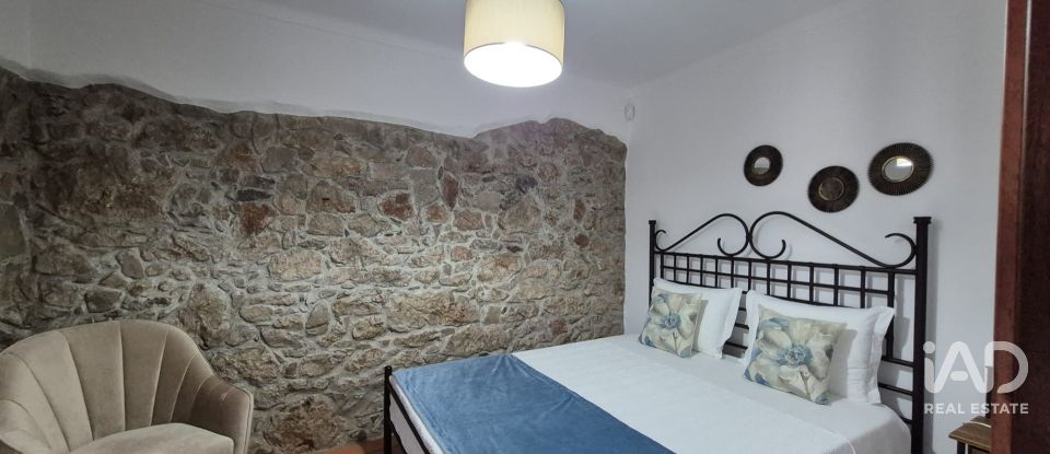 Maison de plain-pied T4 à Ossela de 384 m²