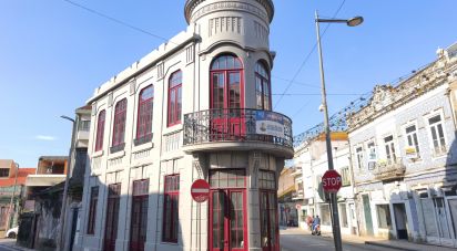 Atelier T3 à Ovar, São João, Arada e São Vicente de Pereira Jusã de 175 m²