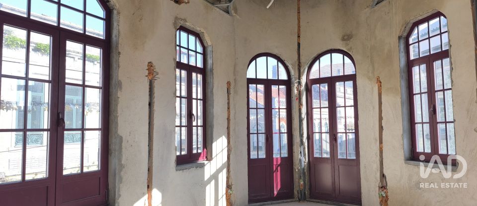 Atelier T3 à Ovar, São João, Arada e São Vicente de Pereira Jusã de 175 m²