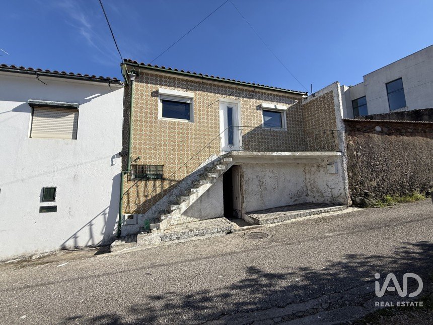 Maison T3 à Várzea de 122 m²