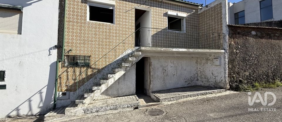 Maison T3 à Várzea de 122 m²