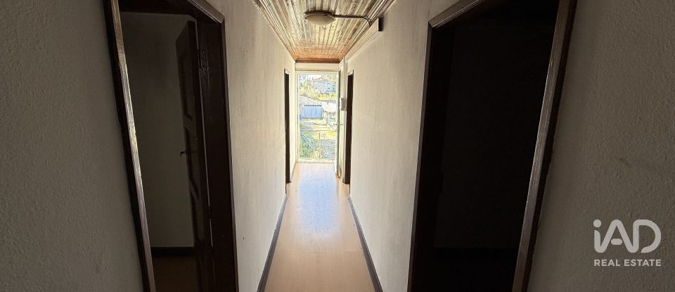 Maison T3 à Várzea de 122 m²