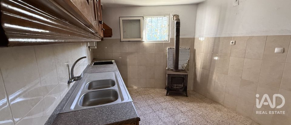 Maison T3 à Várzea de 122 m²