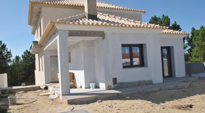 Lodge T4 in Fernão Ferro of 294 m²