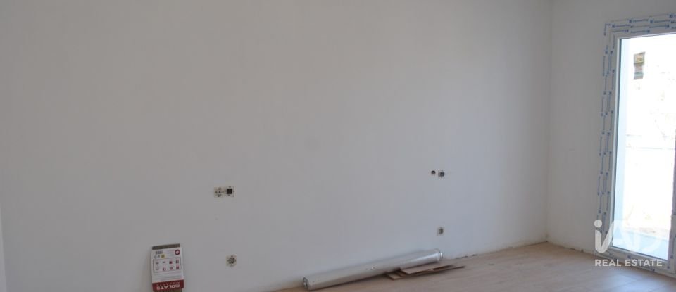 Casa T4 em Fernão Ferro de 294 m²