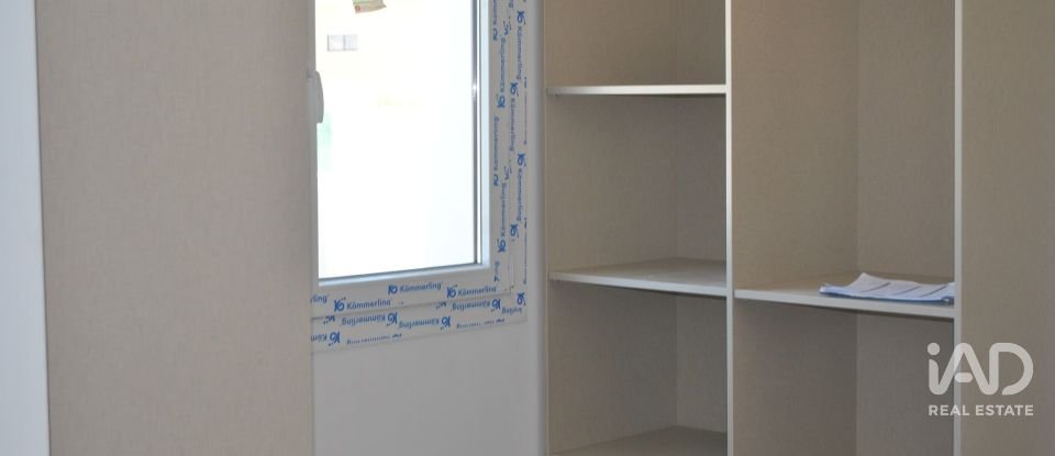 Casa T4 em Fernão Ferro de 294 m²