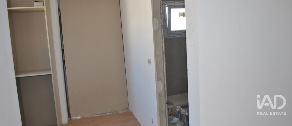 Casa T4 em Fernão Ferro de 294 m²