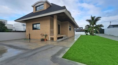 Maison T3 à Canidelo de 308 m²