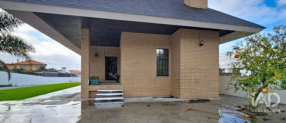 Maison T3 à Canidelo de 308 m²