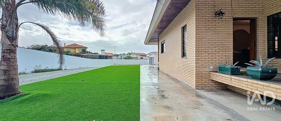 Maison T3 à Canidelo de 308 m²