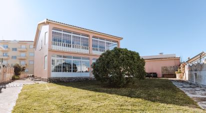 Maison T5 à Silveira de 190 m²