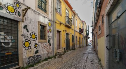 Building in Setúbal (São Julião, Nossa Senhora da Anunciada e Santa Maria da Graça) of 130 m²