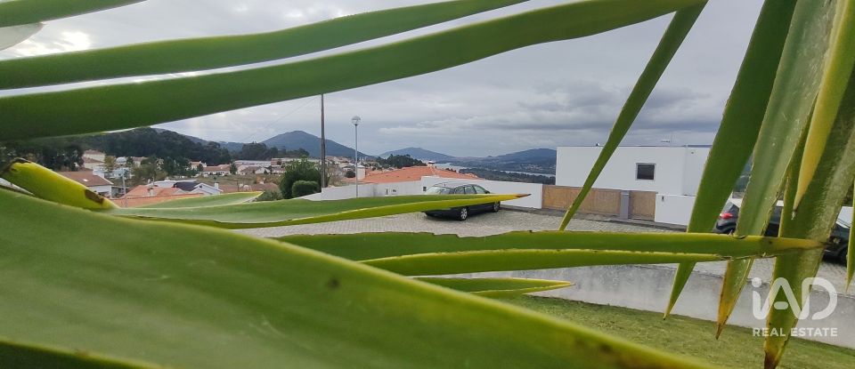 Apartamento T2 em Loivo de 106 m²