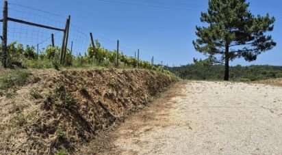 Terrain à Parceiros e Azoia de 2 687 m²