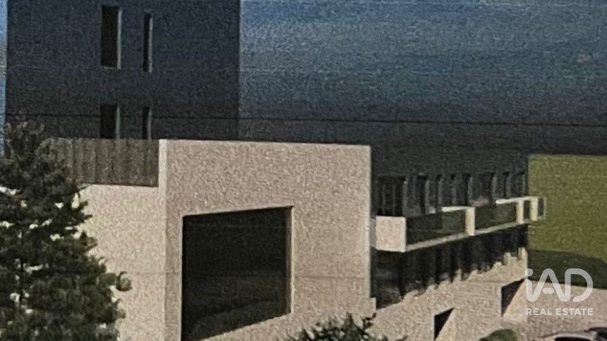 Apartamento T3 em Pombeiro de Ribavizela de 134 m²