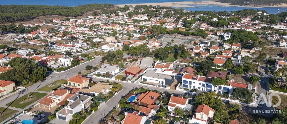 Moradia T3 em Sesimbra (Castelo) de 152 m²