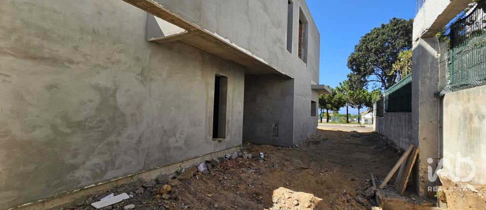 Moradia T3 em Sesimbra (Castelo) de 152 m²